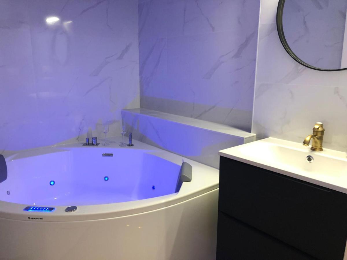 Bubbles - Luxe - Centre - Calme - Wifi * Troyes