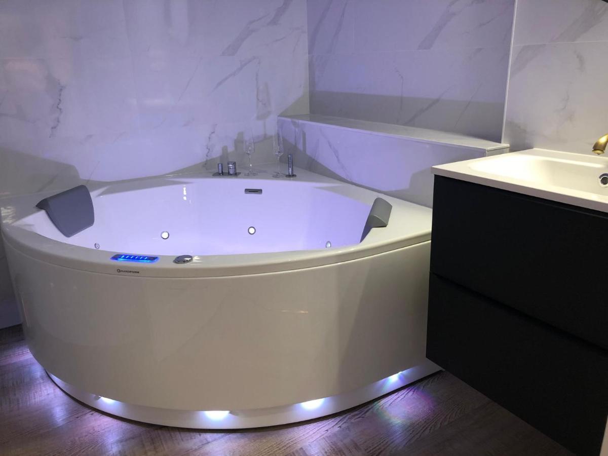Apartment Bubbles - Luxe - Centre - Calme - Wifi Troyes