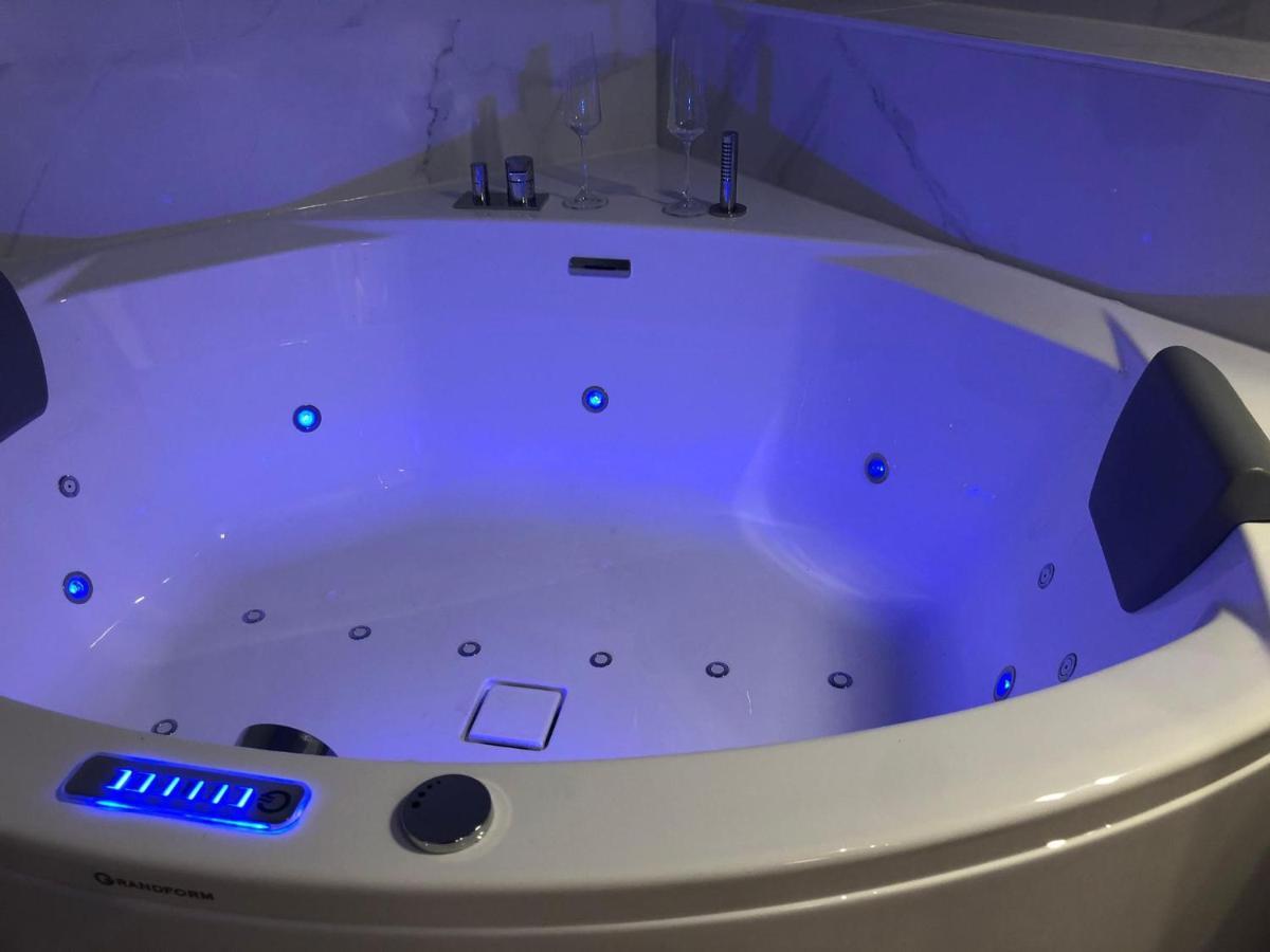 Apartment Bubbles - Luxe - Centre - Calme - Wifi Troyes